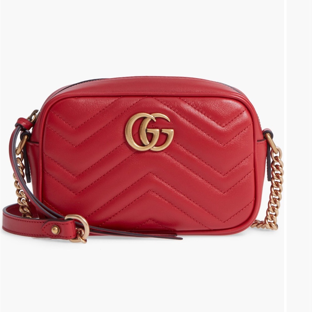 Gucci Authentic Red Quilted Chevron Crossbody Bag - Picture 4 of 11